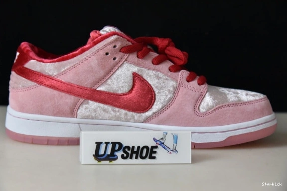 CT2552-800 Nike Skateboards Low Dunk StrangeLove  SB 0309